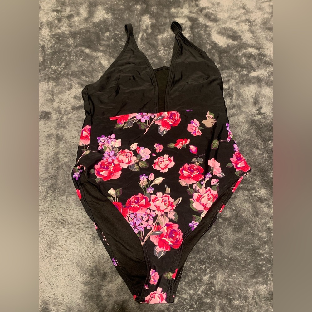 Cupshe One Piece Bathing Suit